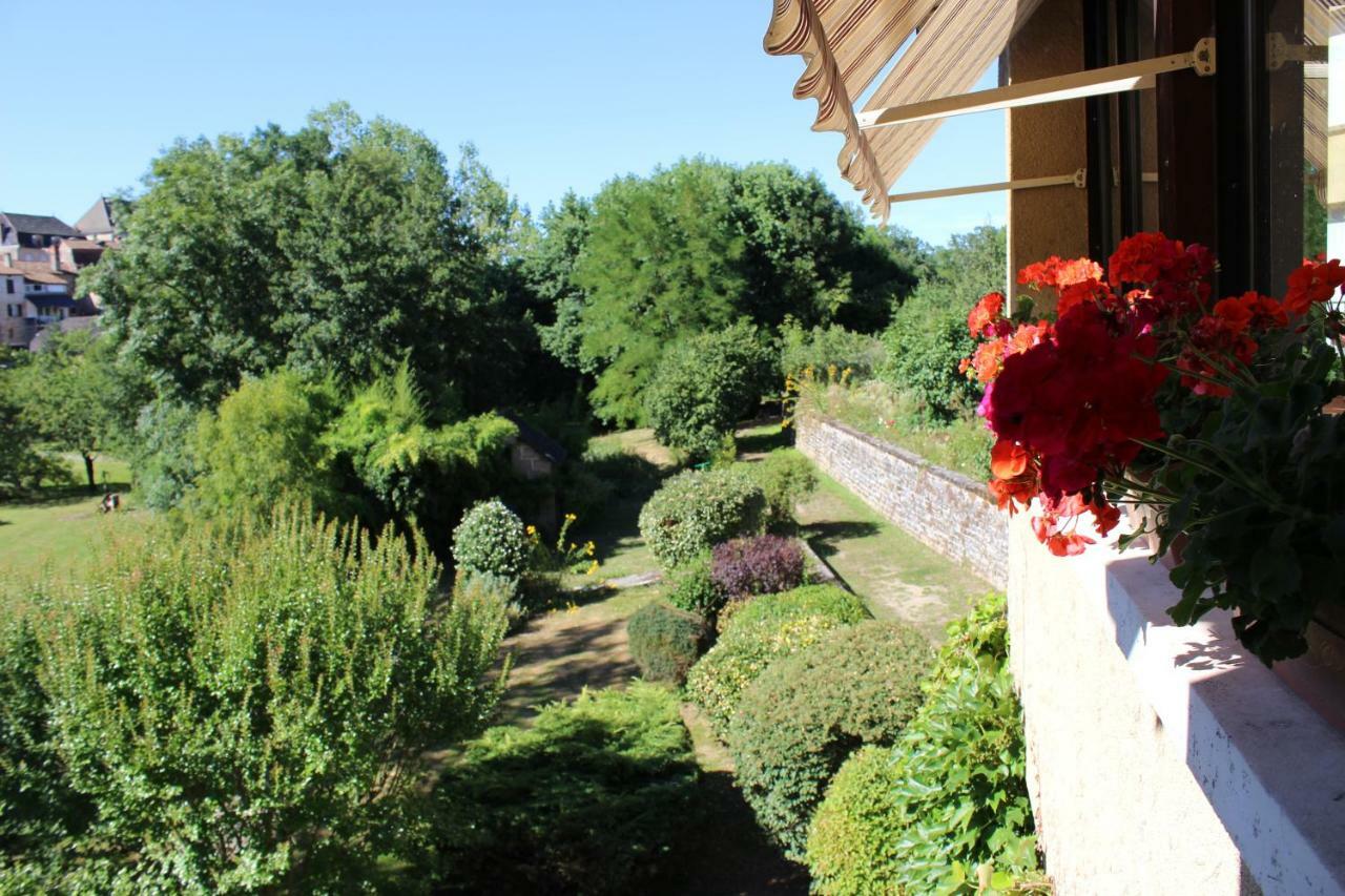 Bergerie Du Chateau - Lacapelle Marival Exterior foto